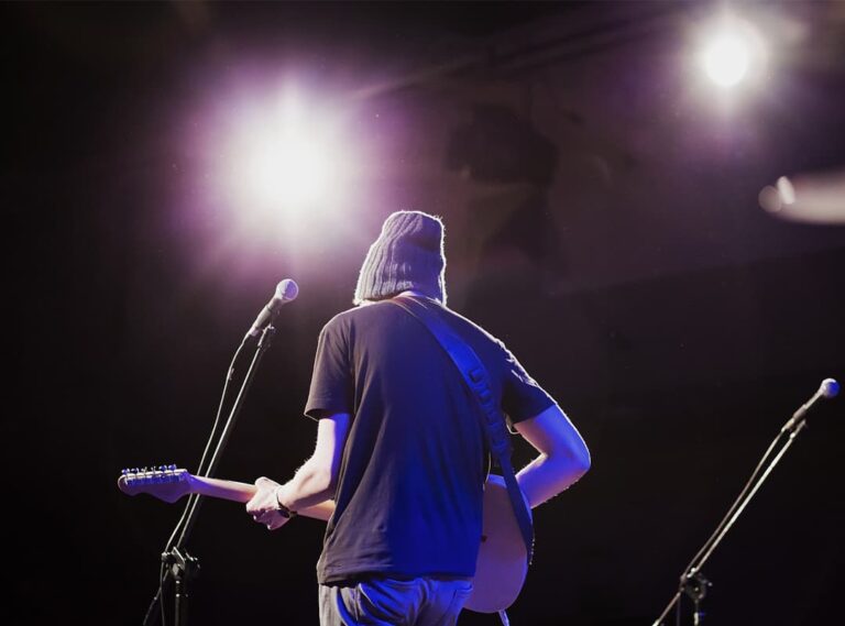 Musical Instruments of Indie-Folk: From Classics to Innovations